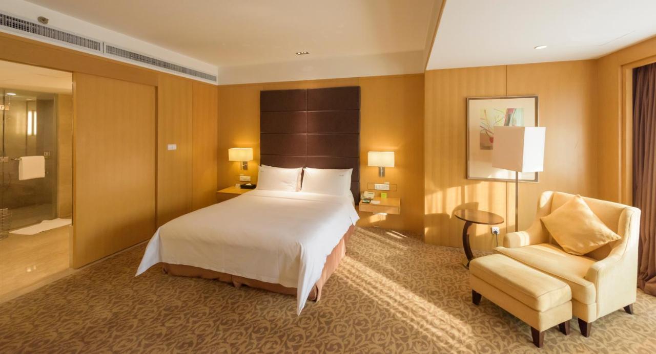Holiday Inn Shijiazhuang Central By Ihg Exterior foto