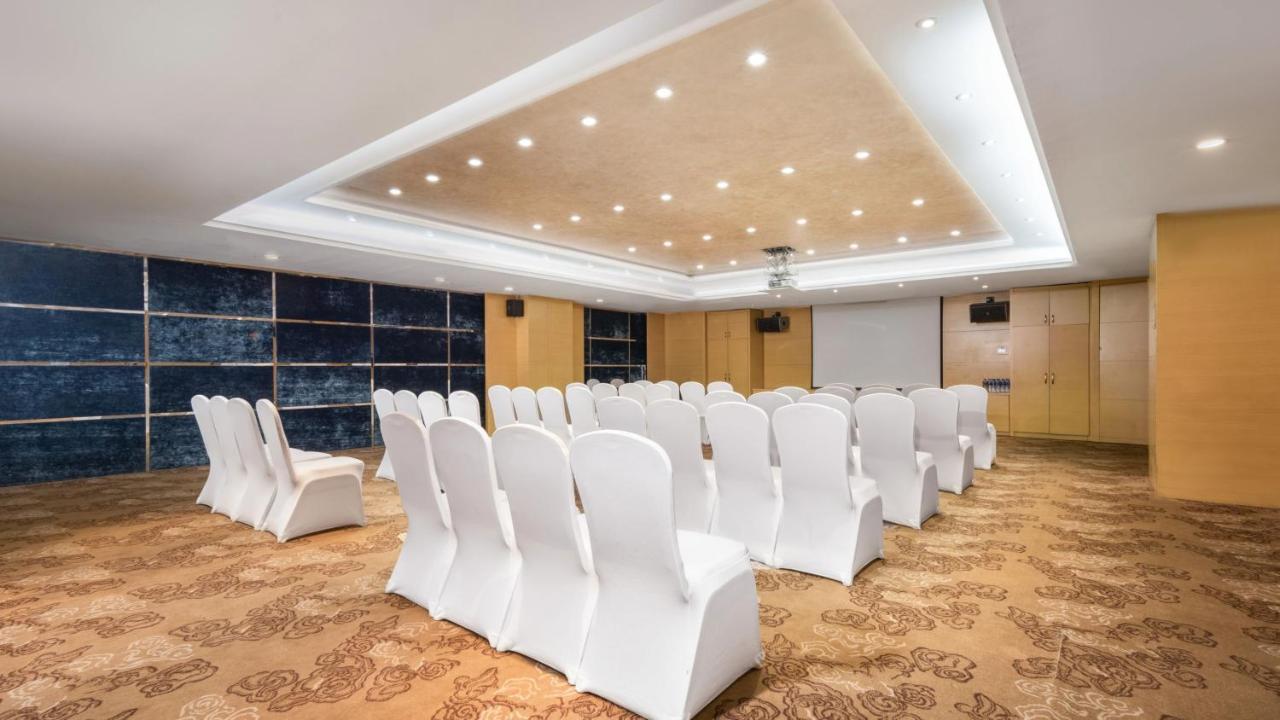 Holiday Inn Shijiazhuang Central By Ihg Exterior foto