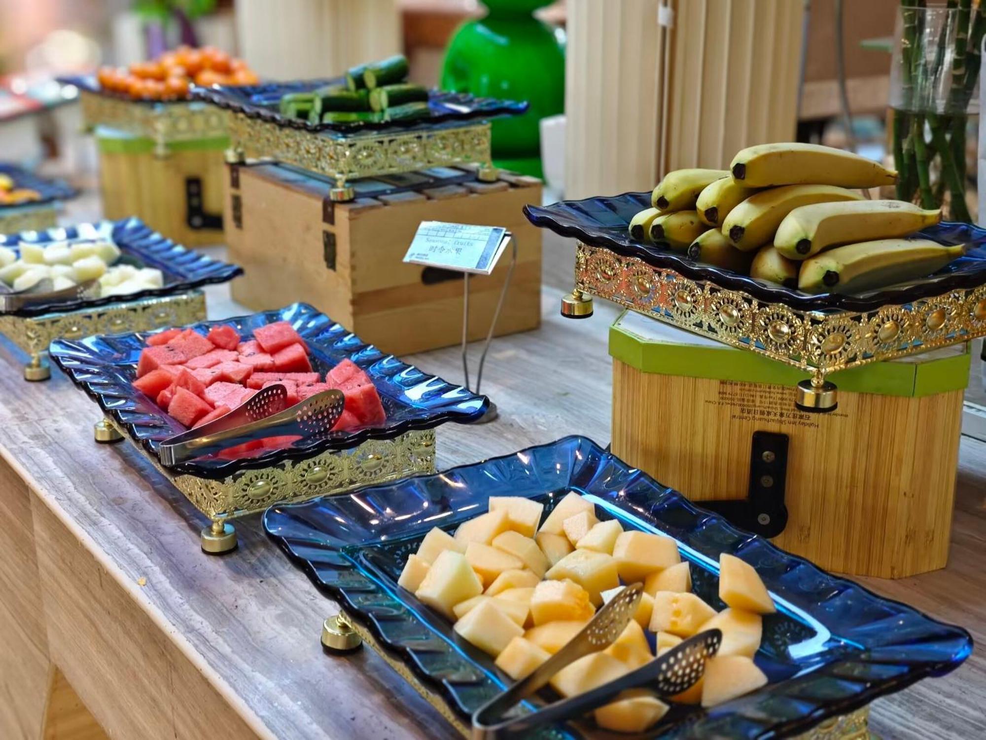 Holiday Inn Shijiazhuang Central By Ihg Exterior foto